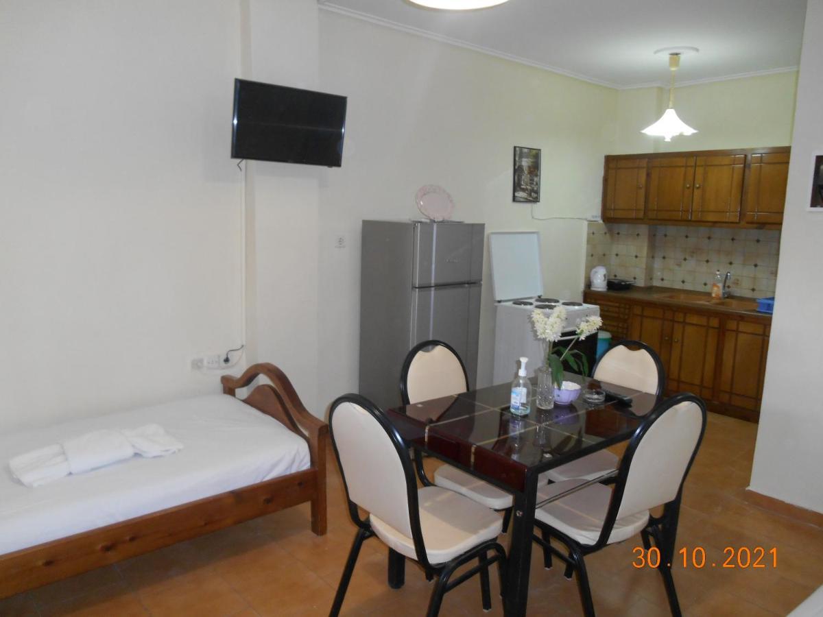 Melios Rooms Petalidi Exterior photo