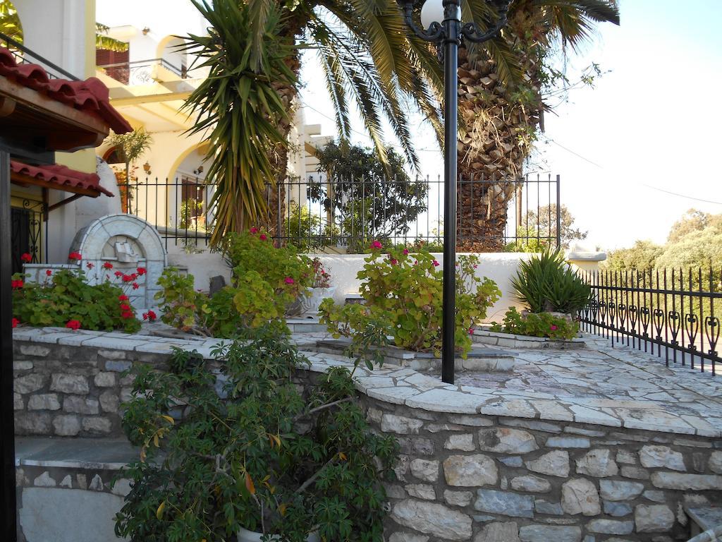 Melios Rooms Petalidi Exterior photo