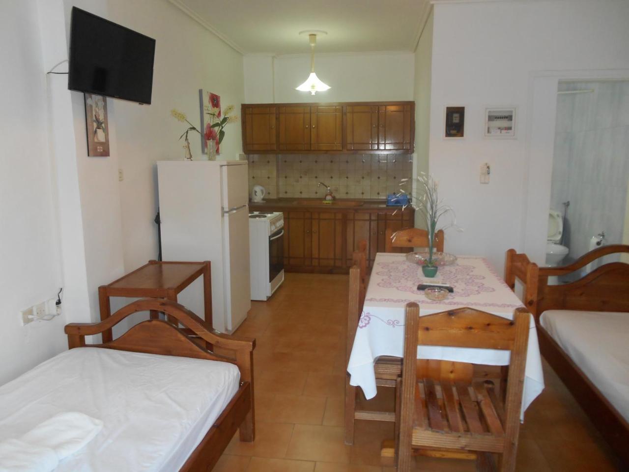 Melios Rooms Petalidi Exterior photo
